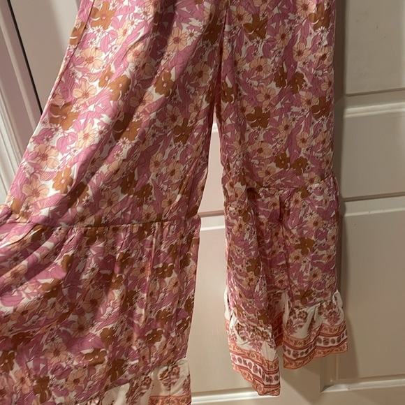 NWT David& Dani pink floral jumpsuit size S - Picture 2 of 4